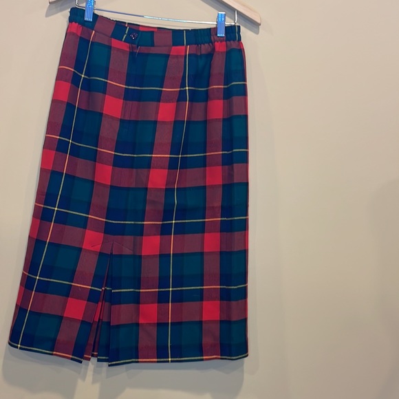 Vintage 90’s Tartan Red Wool Skirt - Picture 7 of 10